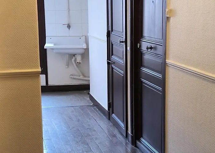 Studio 9m2 Tour Eiffel Invalide Champ De Mars 75015 Appartement Paris