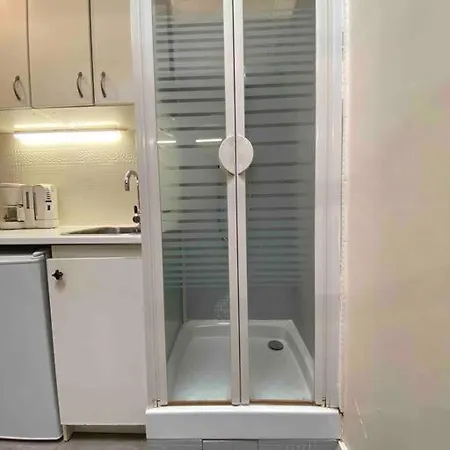 Studio 9m2 Tour Eiffel Invalide Champ De Mars 75015 Paris